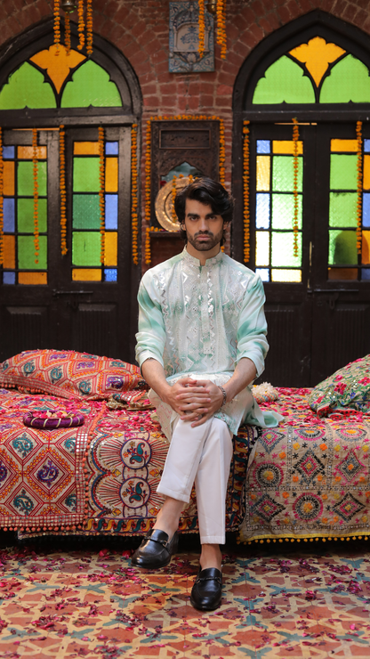 Andaaz-e-Jawan Kurta Dress