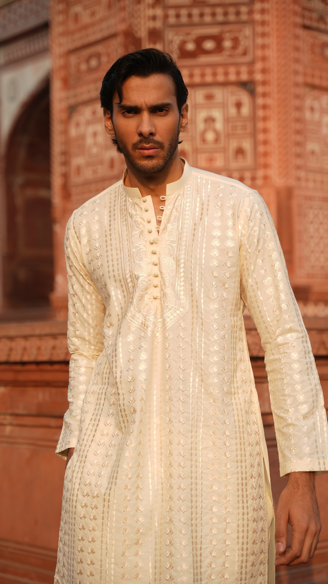 Man Chikan-Doz Embroidery Kurta Pajama