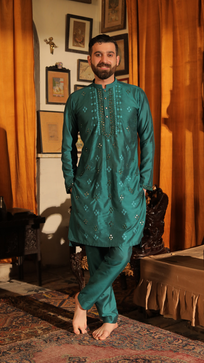 Riwayati Husn Green Abla Embroidery Kurta Pajama