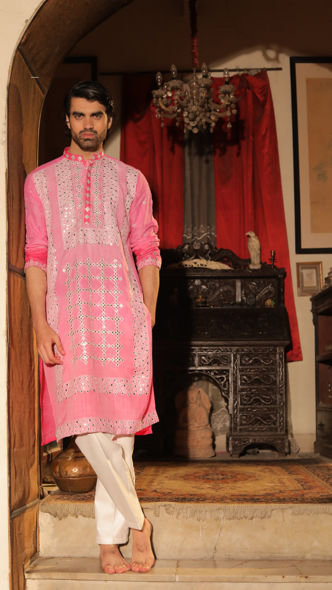 Chamkdar Pehnawa Abla Embroidery Kurta For Men